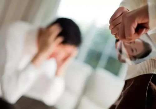 离婚4个小孩抚养权怎么判